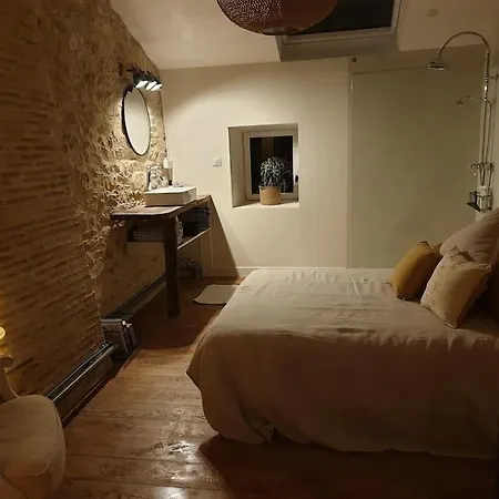 Cosy 2 à 4 Personnes Campagne Proche Hébergement de vacances